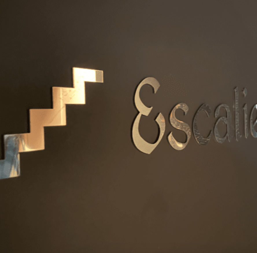 Signalétique Mama Shelter réalisée par Atelier Gambetta