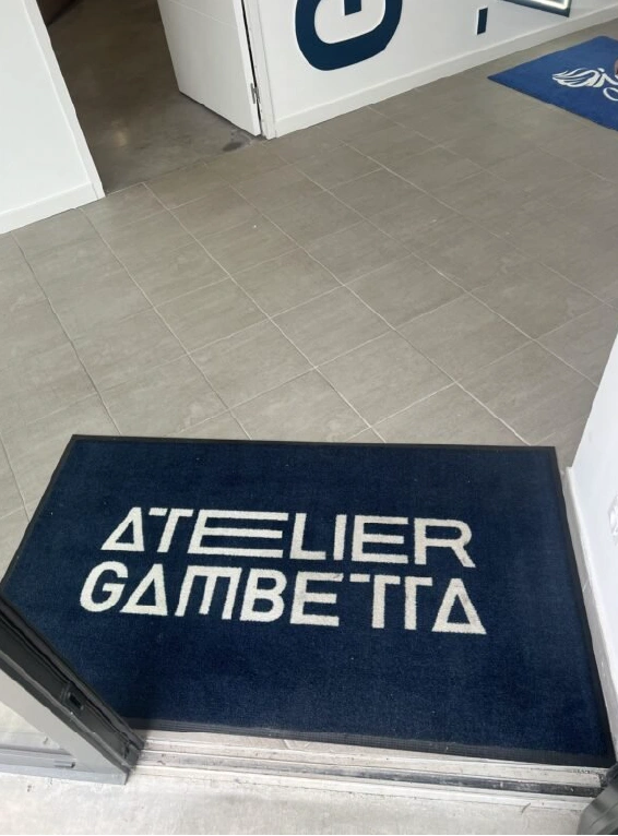 Tapis personnalisé Atelier Gambetta
